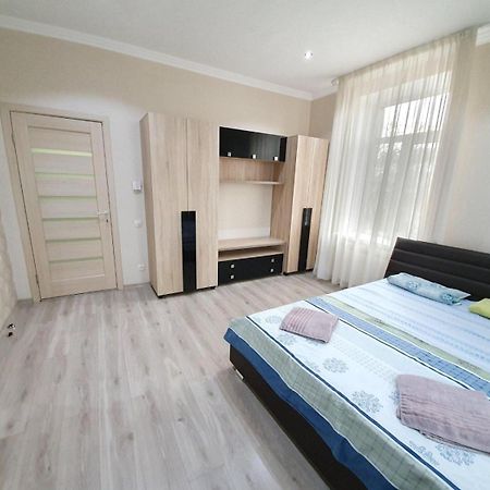 Tourist Home At Stefan Cel Mare With 2 Rooms Kišiněv Exteriér fotografie